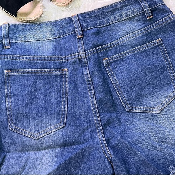 Misslook Medium High Waisted Button Fly Denim Shorts - Women’s Casual Blue Jeans - Picture 3 of 7